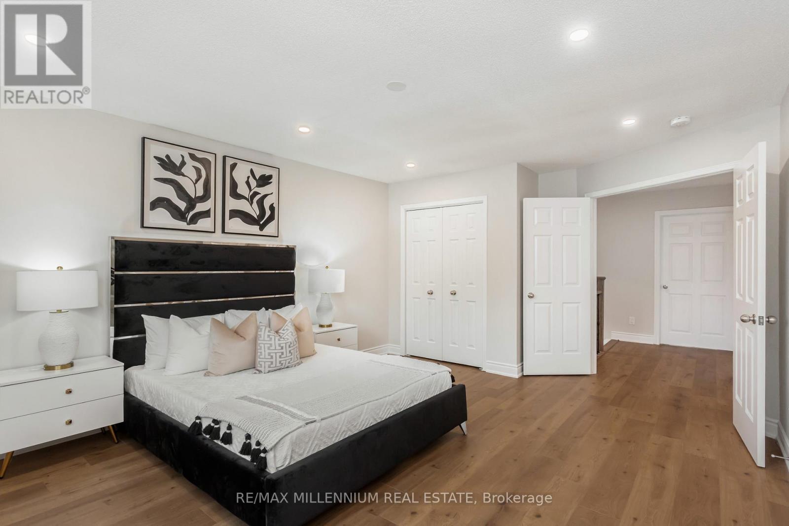 Upper - 61 Mistywood Drive, Hamilton, Ontario  L8J 2N7 - Photo 34 - X12514794