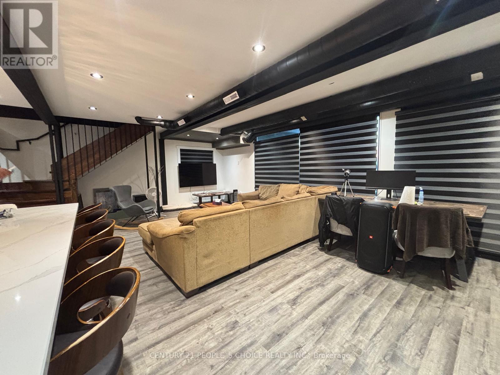 1356 South Lake Bernard Road, Strong, Ontario  P0A 1Z0 - Photo 10 - X12514808