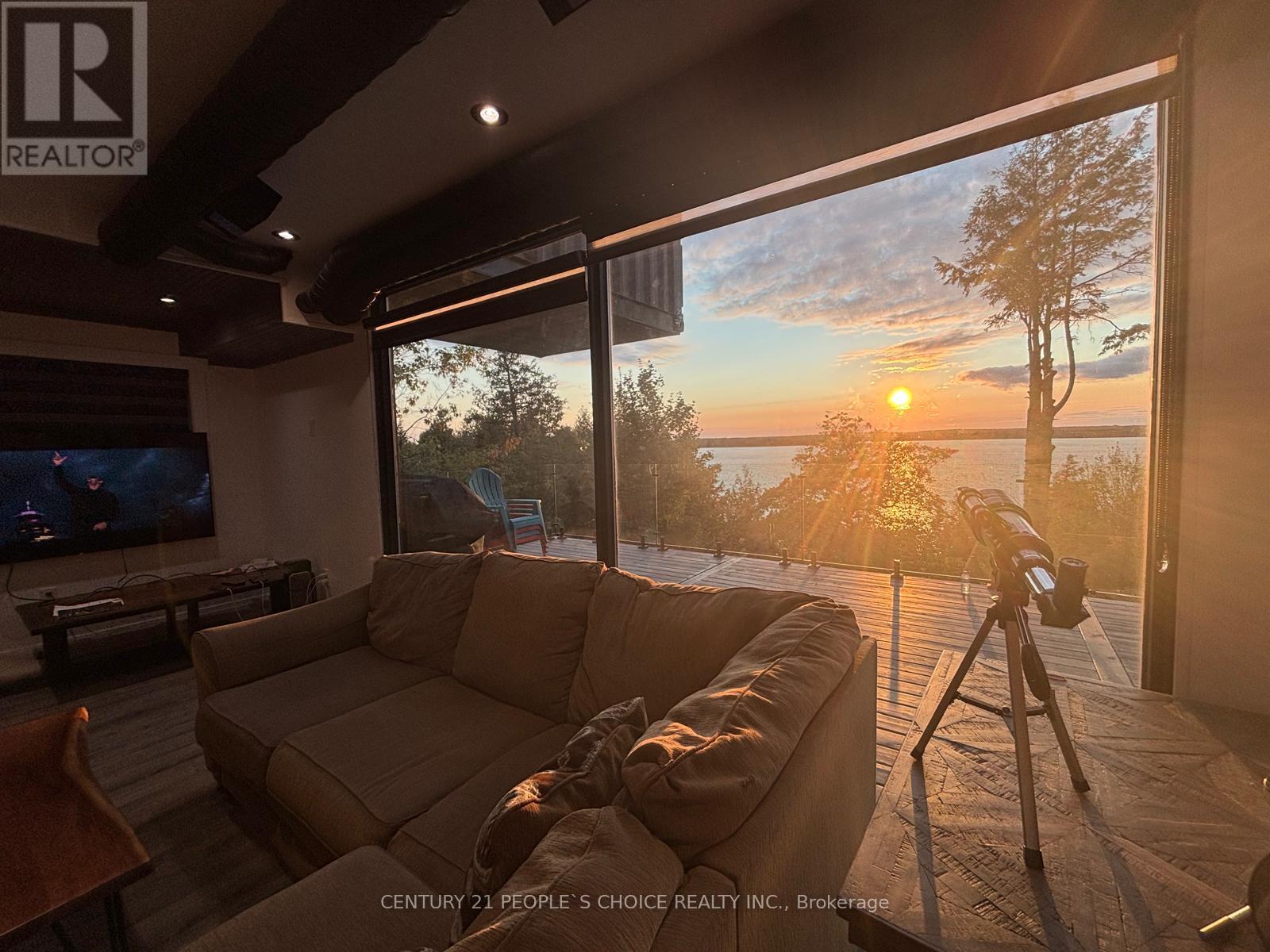 1356 South Lake Bernard Road, Strong, Ontario  P0A 1Z0 - Photo 12 - X12514808