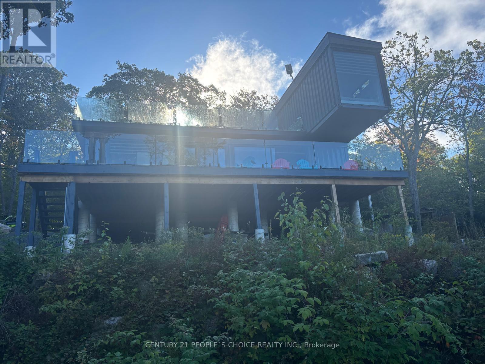 1356 South Lake Bernard Road, Strong, Ontario  P0A 1Z0 - Photo 13 - X12514808