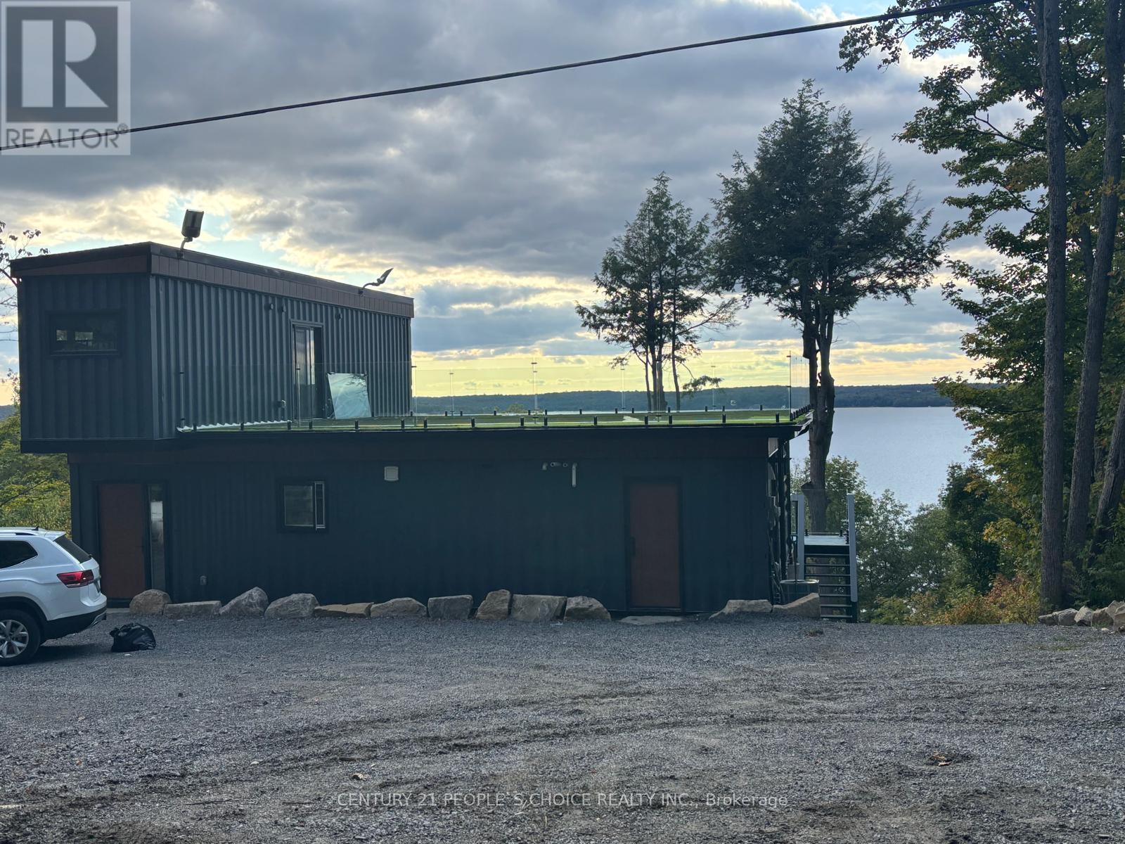 1356 South Lake Bernard Road, Strong, Ontario  P0A 1Z0 - Photo 5 - X12514808