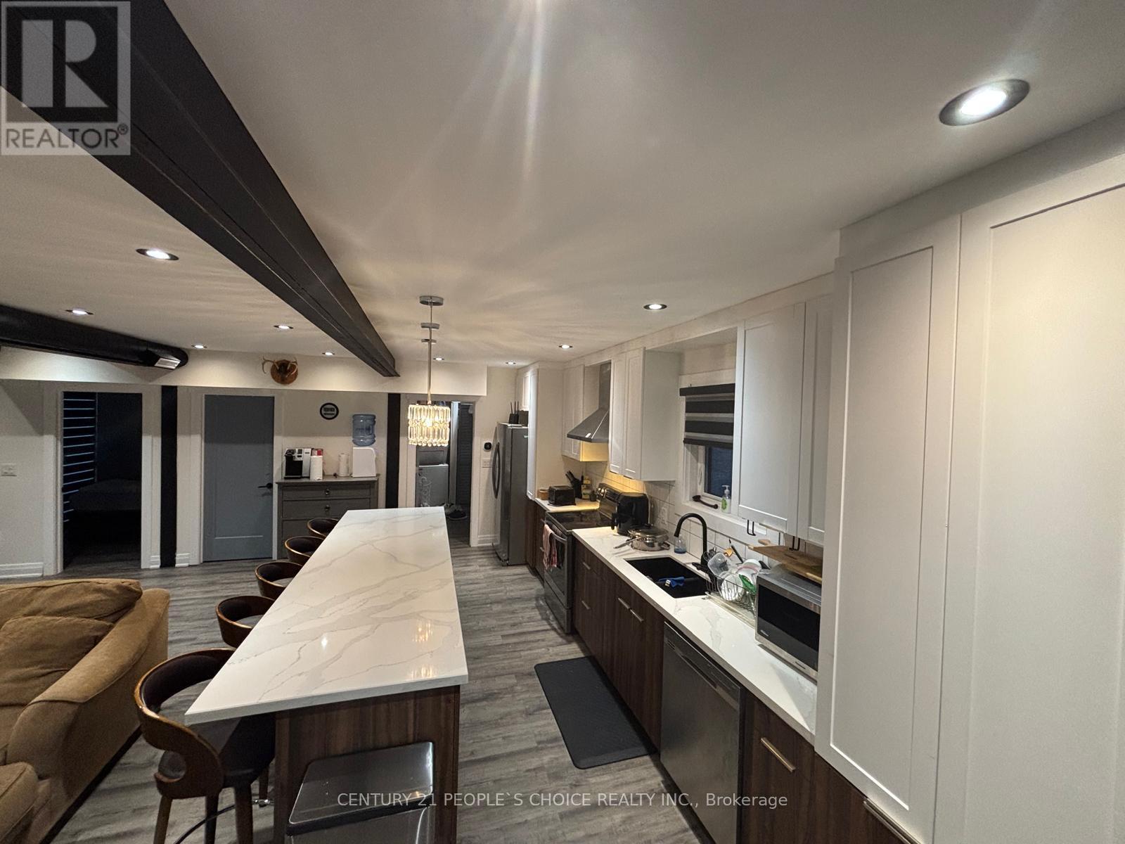 1356 South Lake Bernard Road, Strong, Ontario  P0A 1Z0 - Photo 7 - X12514808