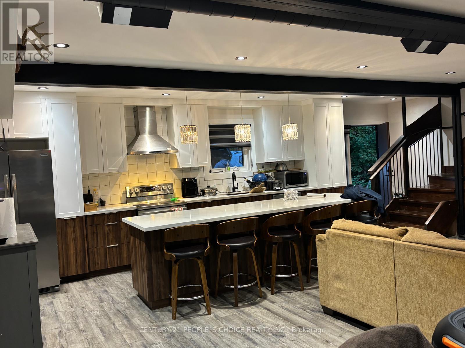 1356 South Lake Bernard Road, Strong, Ontario  P0A 1Z0 - Photo 9 - X12514808