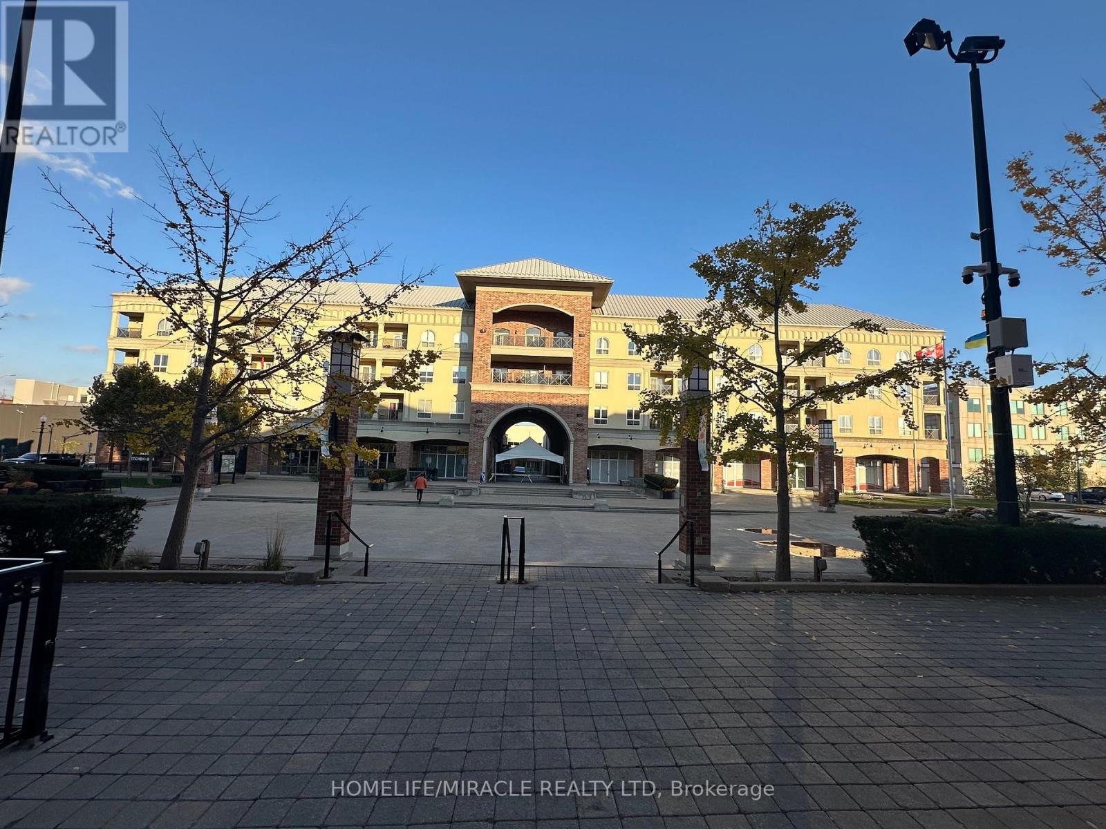 204 - 150 Colborne Street, Brantford, Ontario  N3T 2G6 - Photo 1 - X12514872