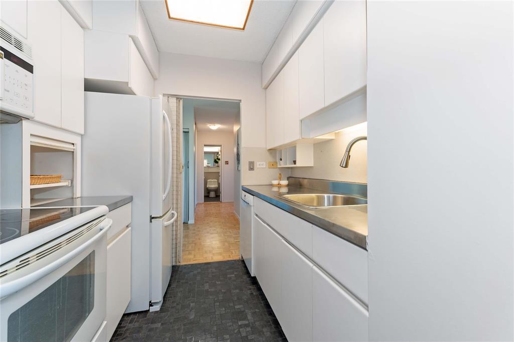 10c 300 Roslyn Road, Winnipeg, Manitoba  R3L 0H4 - Photo 13 - 202527997