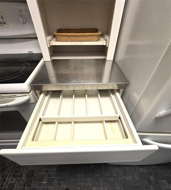 10c 300 Roslyn Road, Winnipeg, Manitoba  R3L 0H4 - Photo 14 - 202527997