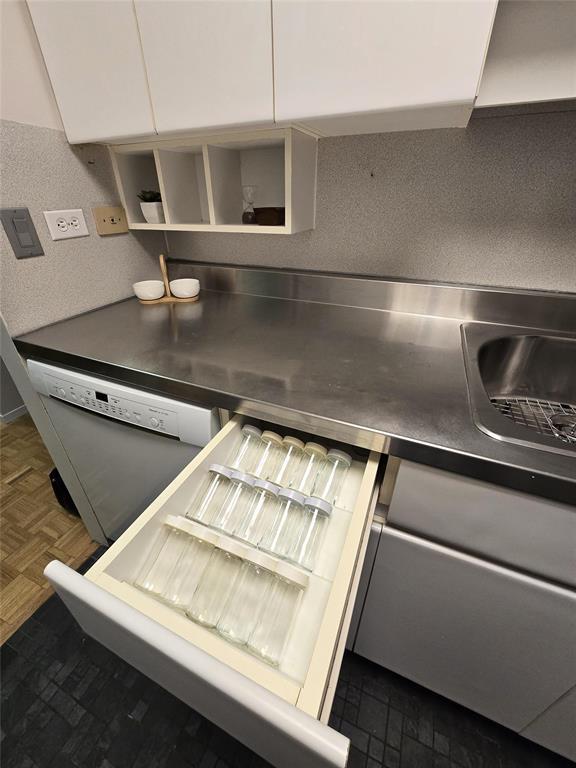 10c 300 Roslyn Road, Winnipeg, Manitoba  R3L 0H4 - Photo 17 - 202527997