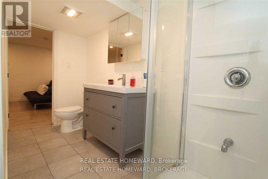 4 Warvet Crescent, Toronto, Ontario  M4B 1P3 - Photo 24 - E12476855