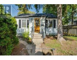 4 WARVET CRESCENT, Toronto, Ontario