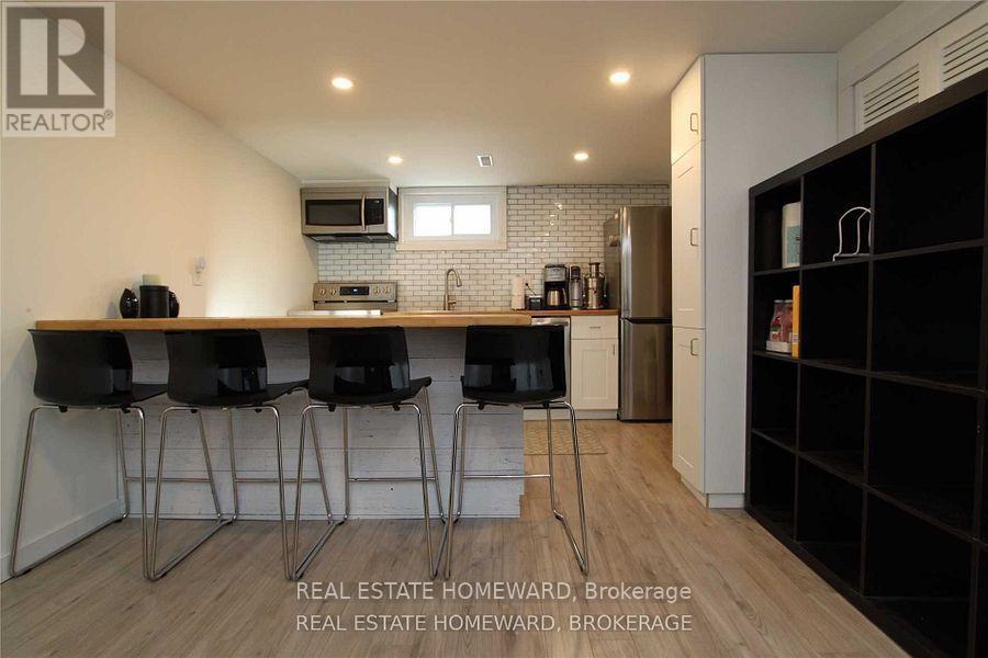 4 Warvet Crescent, Toronto, Ontario  M4B 1P3 - Photo 25 - E12476855