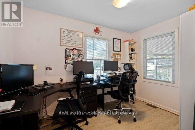 4 Warvet Crescent, Toronto, Ontario  M4B 1P3 - Photo 13 - E12476855