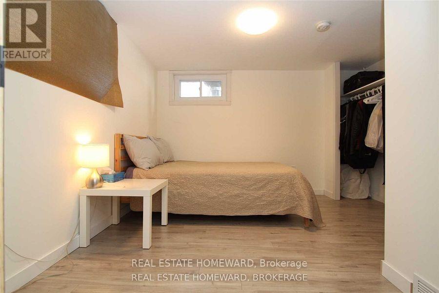 4 Warvet Crescent, Toronto, Ontario  M4B 1P3 - Photo 29 - E12476855