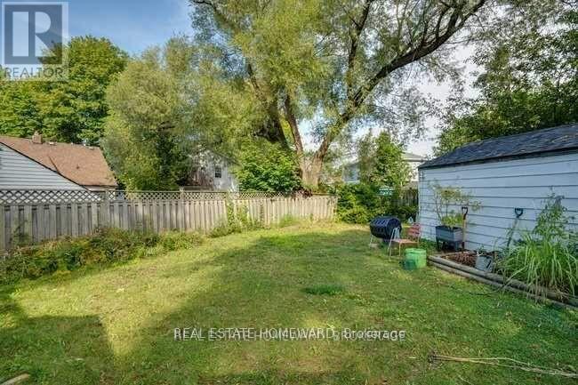 4 Warvet Crescent, Toronto, Ontario  M4B 1P3 - Photo 33 - E12476855