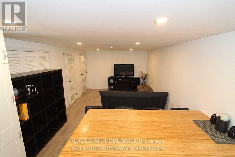 4 Warvet Crescent, Toronto, Ontario  M4B 1P3 - Photo 28 - E12476855