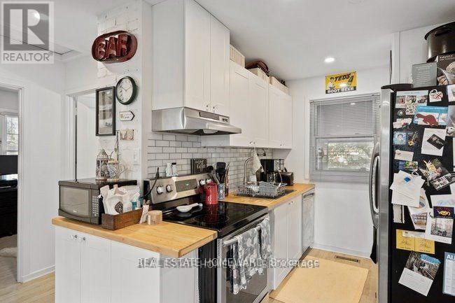 4 Warvet Crescent, Toronto, Ontario  M4B 1P3 - Photo 8 - E12476855