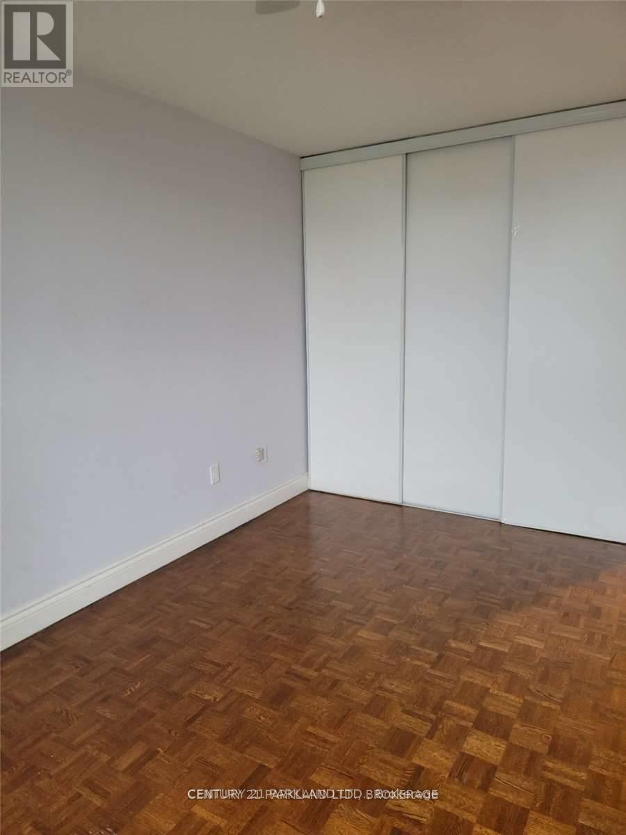 1102 - 3 Massey Square, Toronto, Ontario  M4C 5L5 - Photo 18 - E12514840