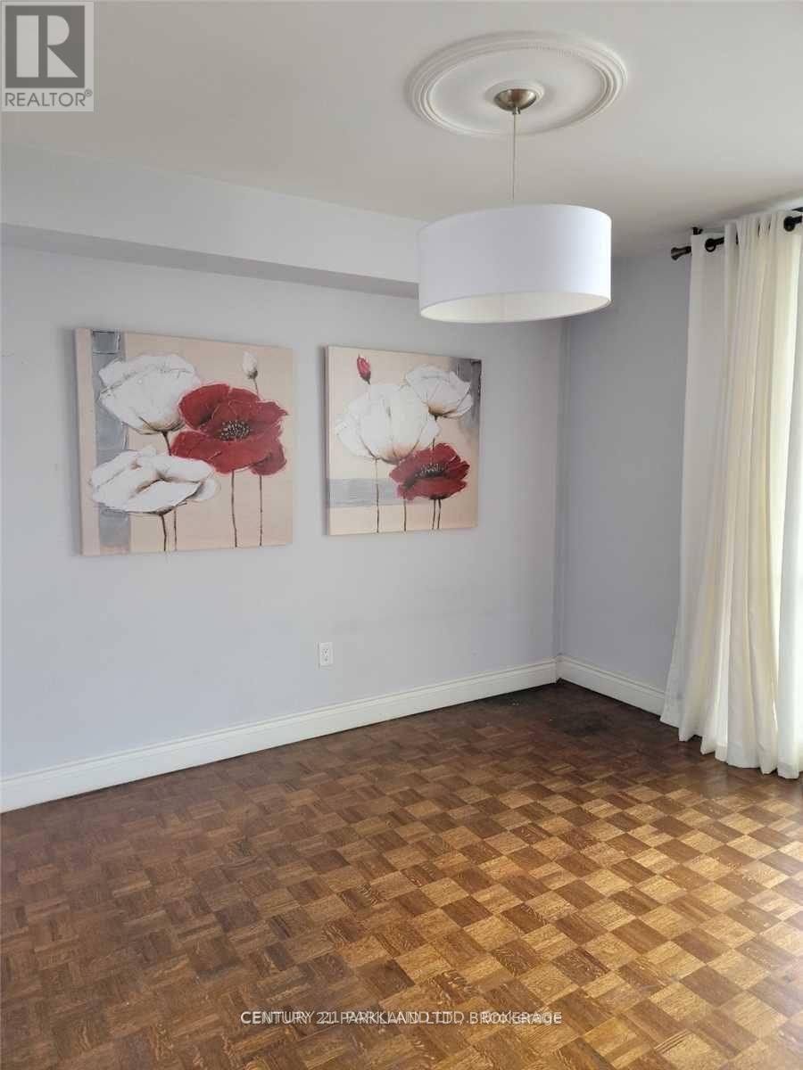 1102 - 3 Massey Square, Toronto, Ontario  M4C 5L5 - Photo 15 - E12514840