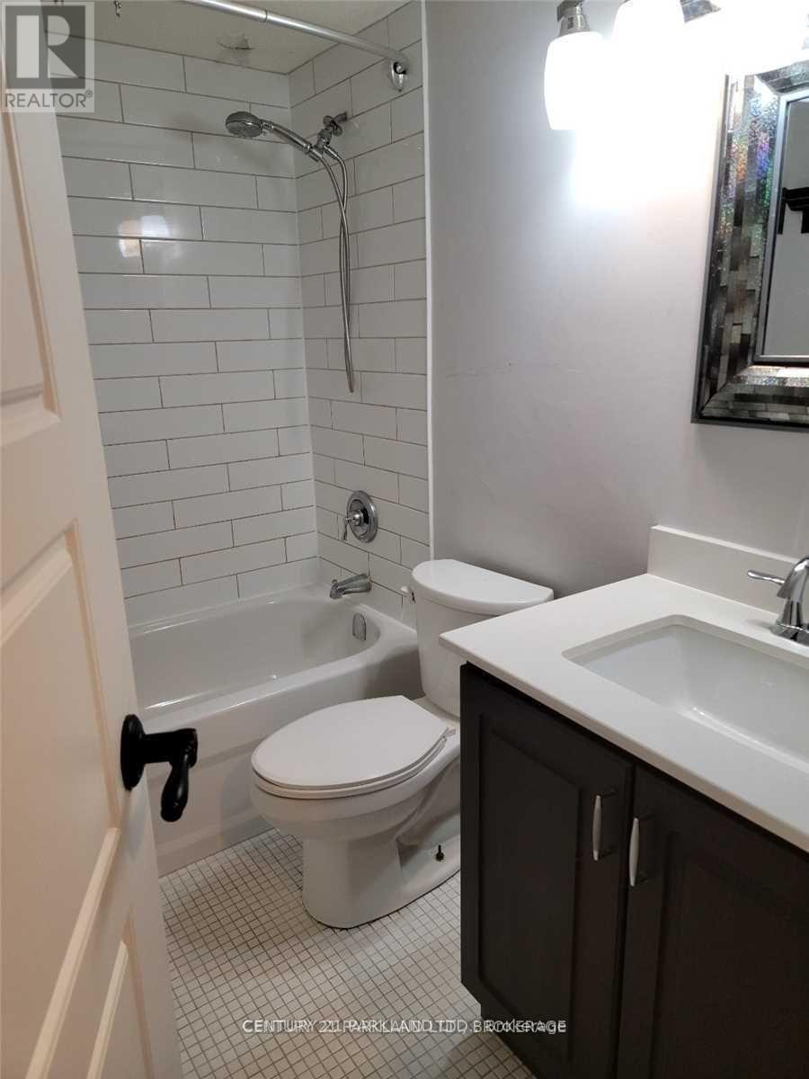 1102 - 3 Massey Square, Toronto, Ontario  M4C 5L5 - Photo 20 - E12514840