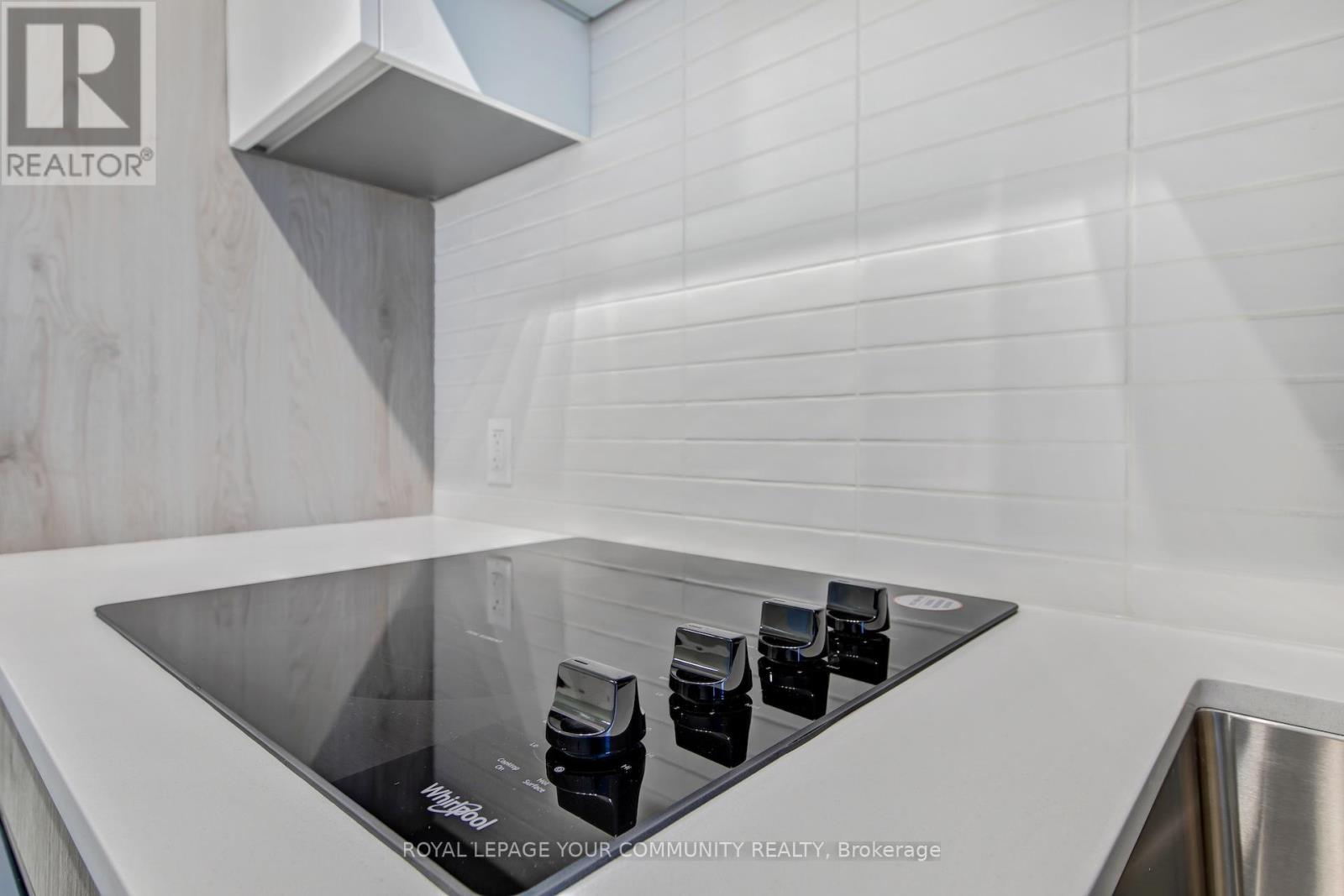 405 - 1007 The Queensway, Toronto, Ontario M8Z 0H4 - Photo 13 - W12507392