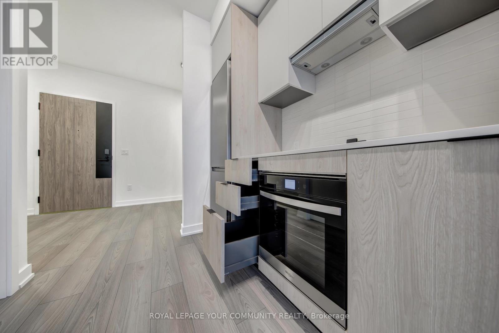 405 - 1007 The Queensway, Toronto, Ontario M8Z 0H4 - Photo 10 - W12507392