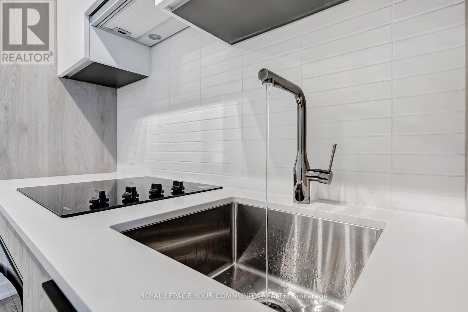 405 - 1007 The Queensway, Toronto, Ontario M8Z 0H4 - Photo 14 - W12507392