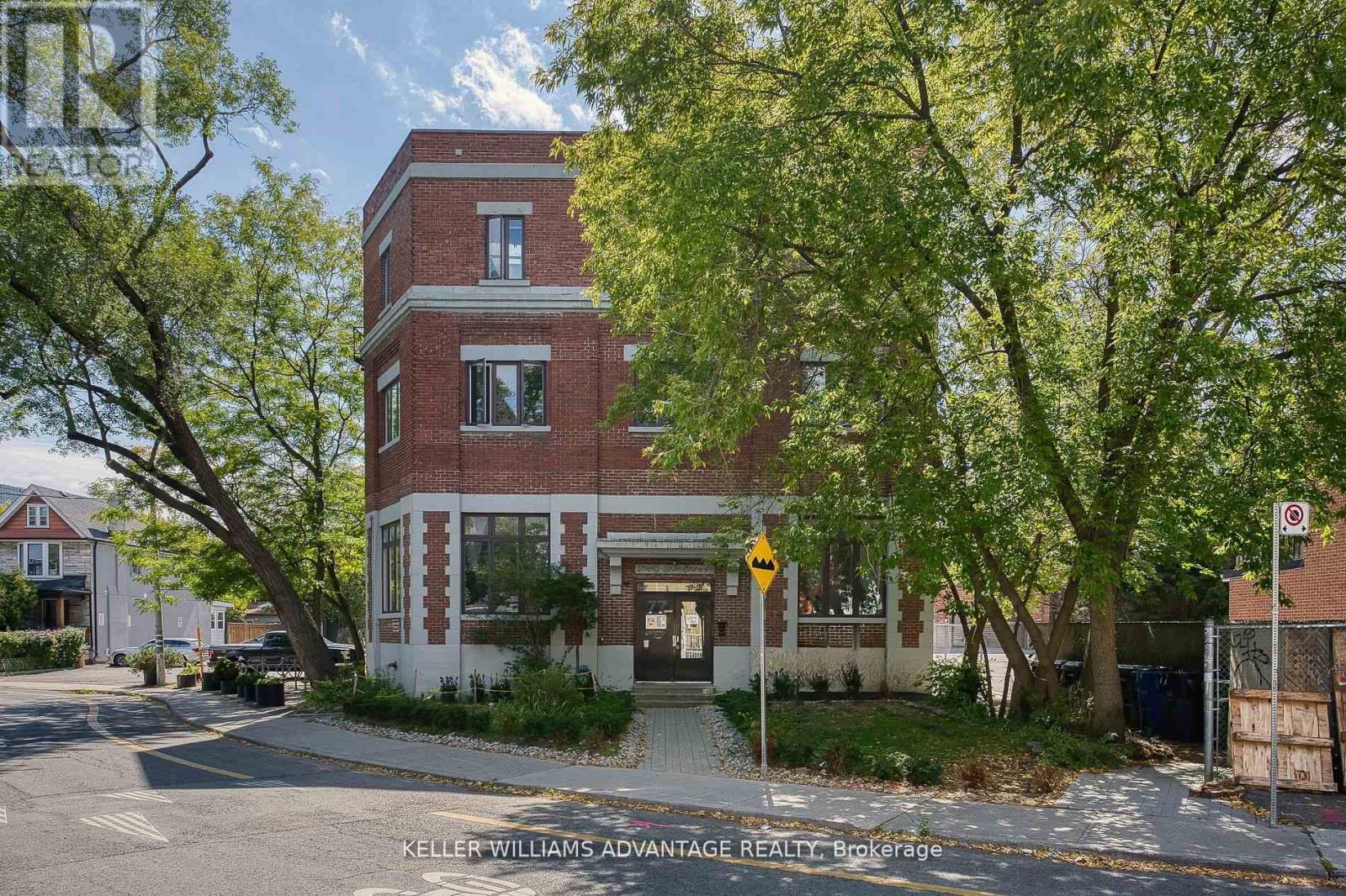 L02 - 77 Florence Street, Toronto, Ontario  M6K 1P4 - Photo 7 - C12514896