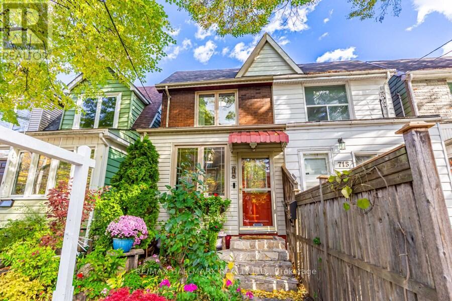 717 Rhodes Avenue, Toronto, Ontario  M4J 4X5 - Photo 2 - E12514940