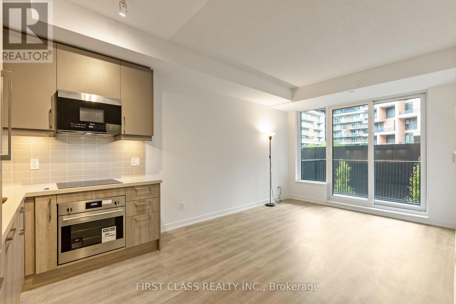 405 - 38 SIMCOE PROMENADE W, Markham, Ontario