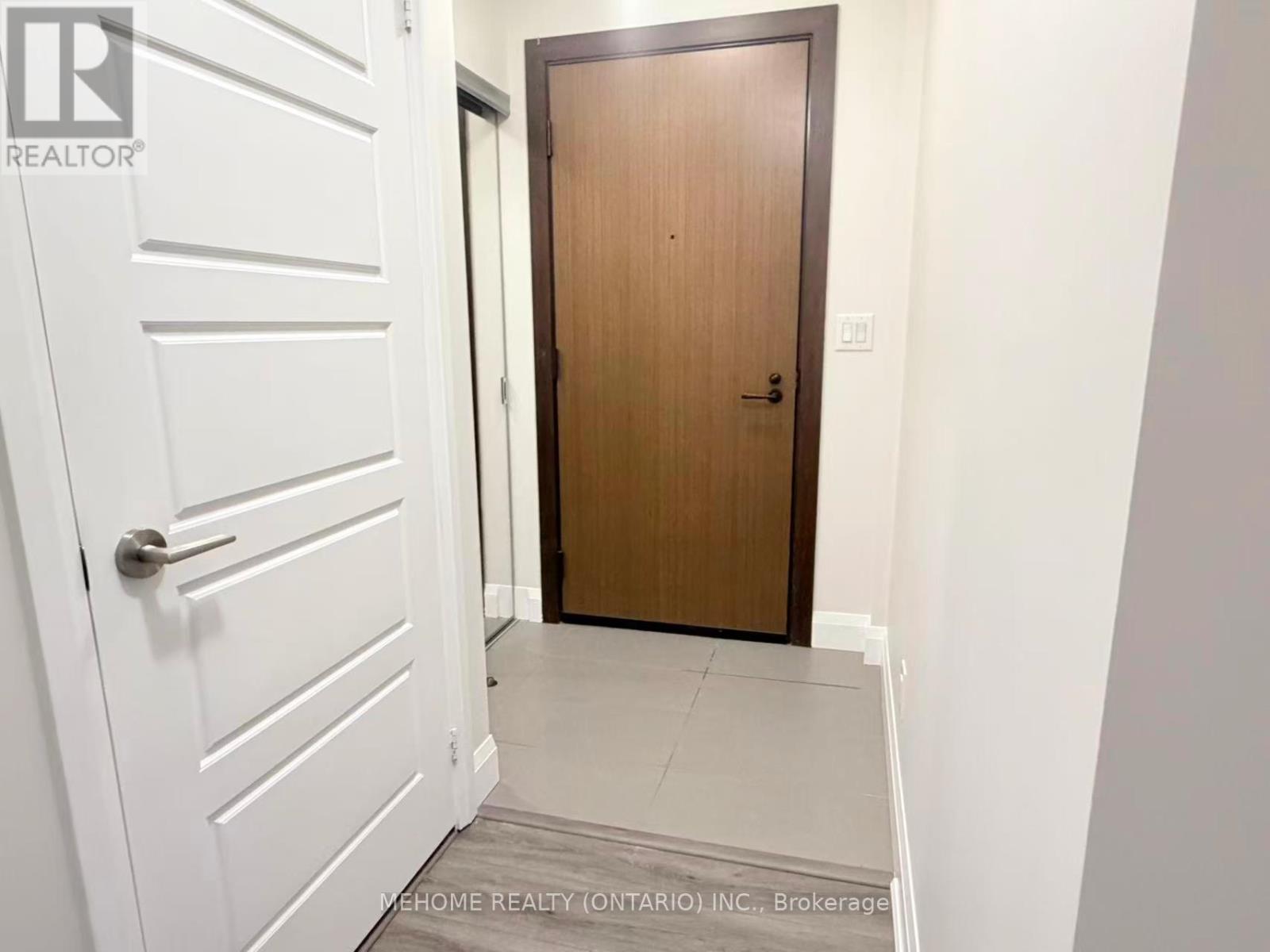 710 - 1 Uptown Drive, Markham, Ontario  L3R 5C1 - Photo 2 - N12514952