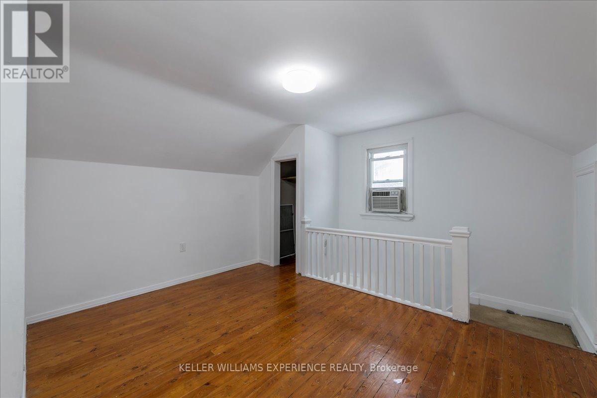 116 Huronia Road, Barrie (Allandale), Ontario  L4N 4E9 - Photo 14 - S12514912