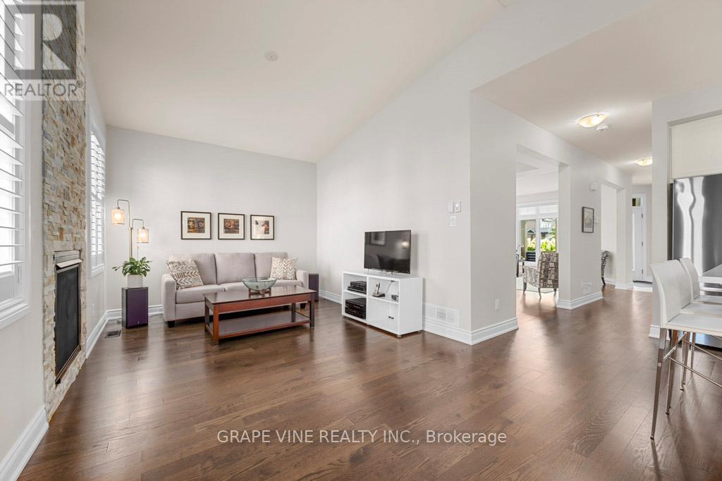 862 Oat Straw Way, Ottawa, Ontario  K1T 0M2 - Photo 15 - X12467853