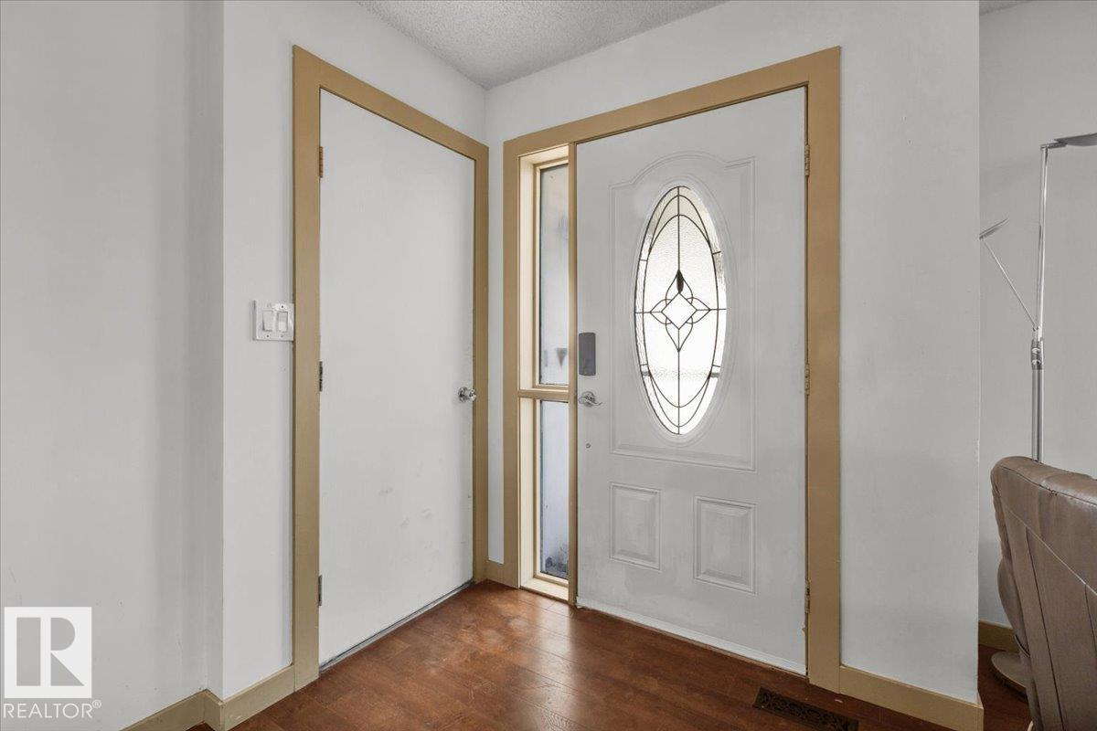 3736 48 St Nw, Edmonton, Alberta  T6L 3T3 - Photo 3 - E4462237