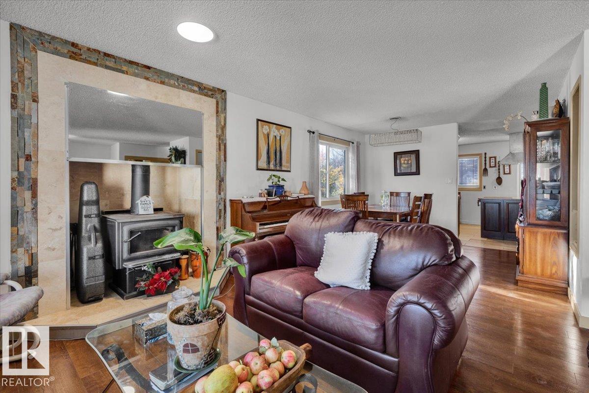 3736 48 St Nw, Edmonton, Alberta  T6L 3T3 - Photo 8 - E4462237