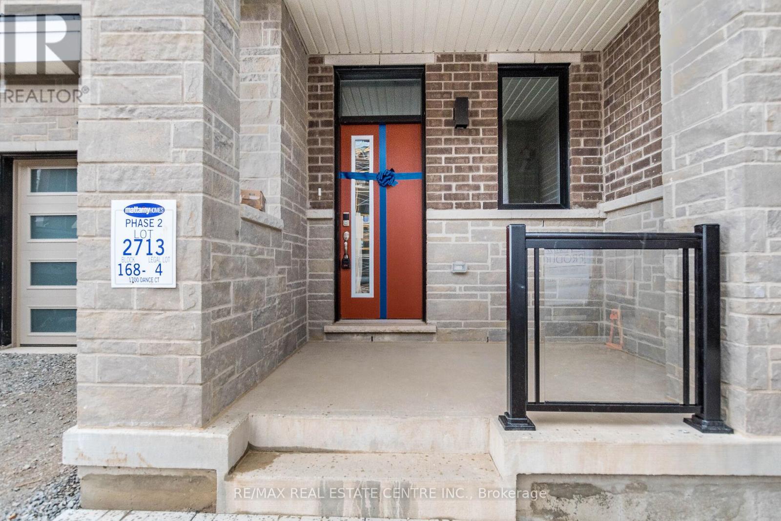 1700 Dance Court, Milton, Ontario  L9T 6H8 - Photo 3 - W12514938