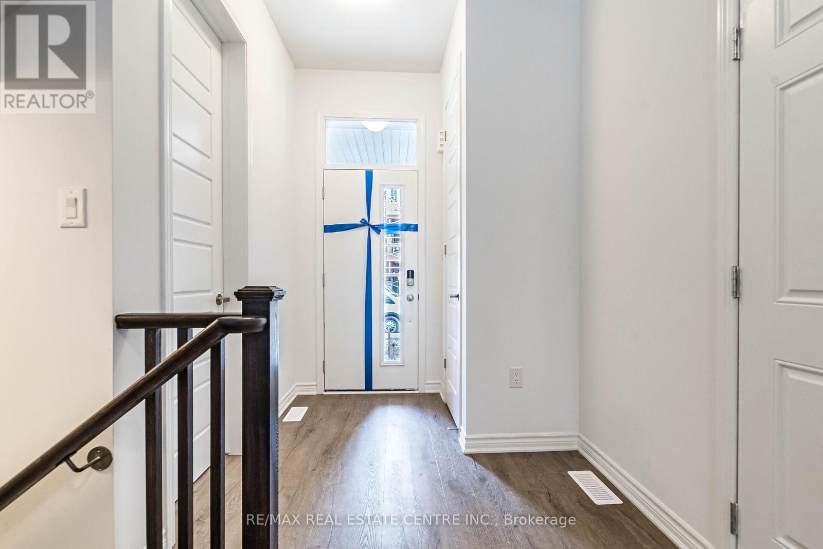 1700 Dance Court, Milton, Ontario  L9T 6H8 - Photo 5 - W12514938