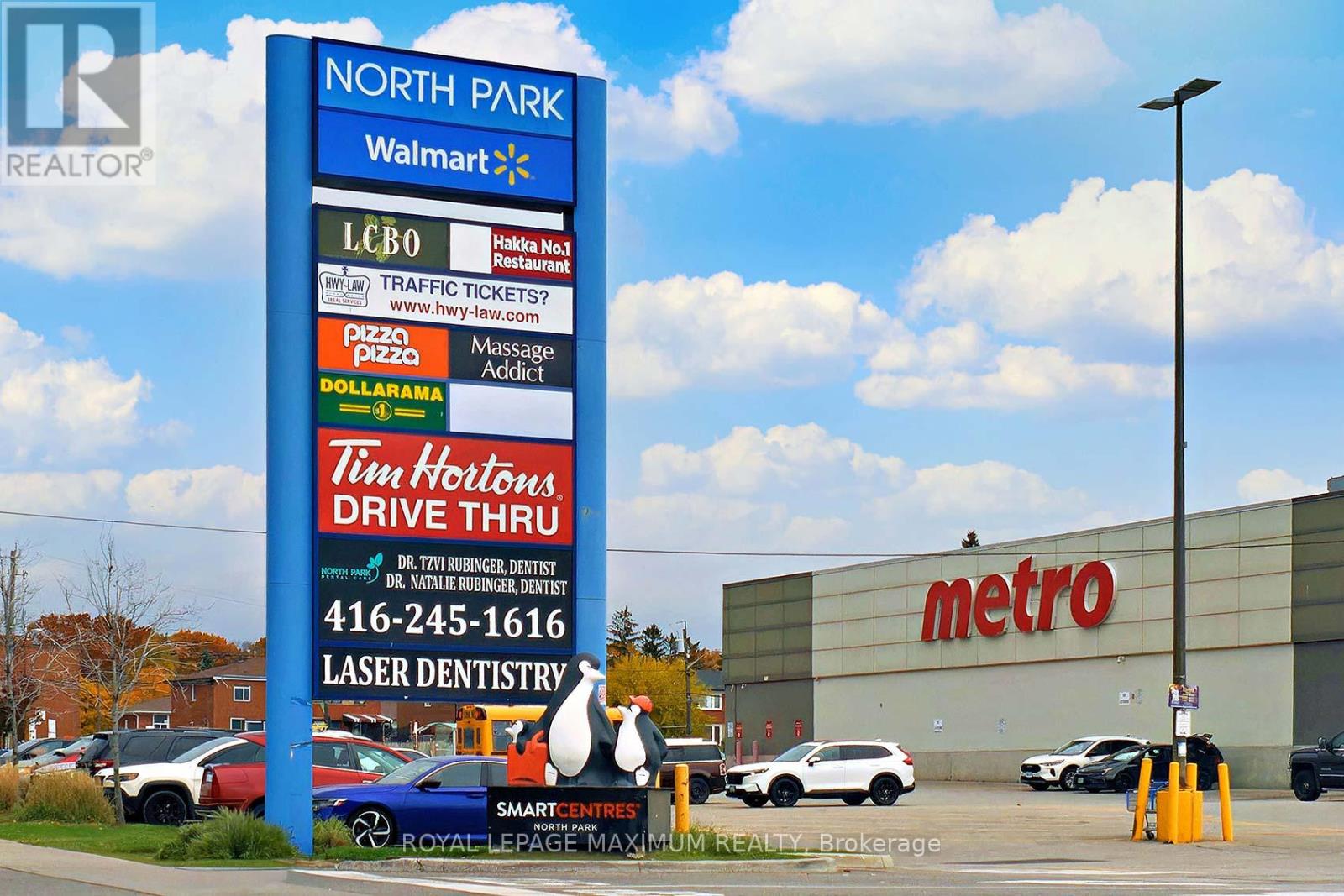 27 King Georges Drive, Toronto, Ontario  M6M 2H1 - Photo 34 - W12514950