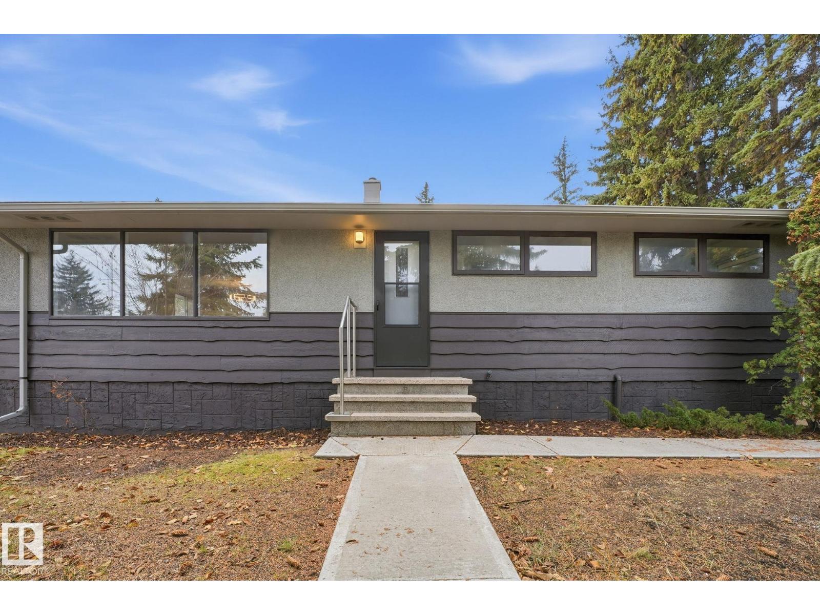 14719 87 Av Nw, Edmonton, Alberta  T5R 4E5 - Photo 1 - E4464848