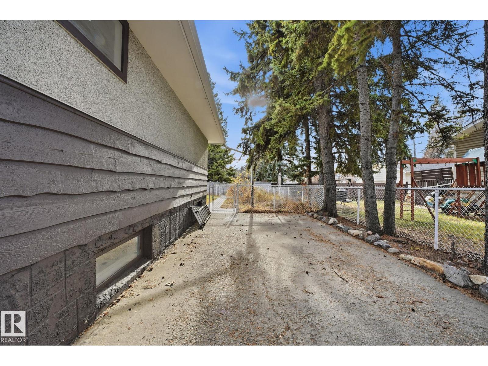 14719 87 Av Nw, Edmonton, Alberta  T5R 4E5 - Photo 31 - E4464848