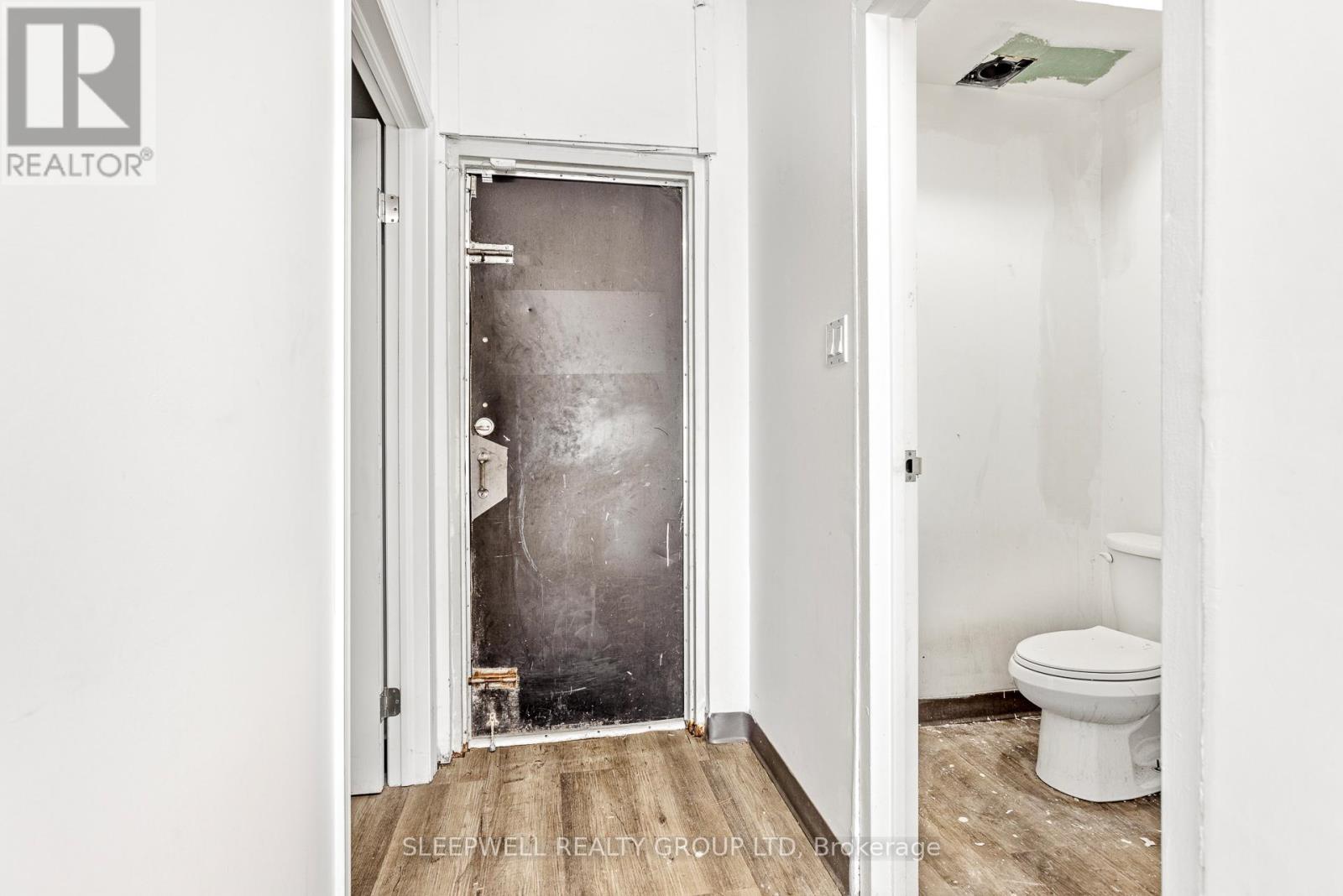 24 Northside Road, Ottawa, Ontario  K2H 5Z3 - Photo 8 - X12514966