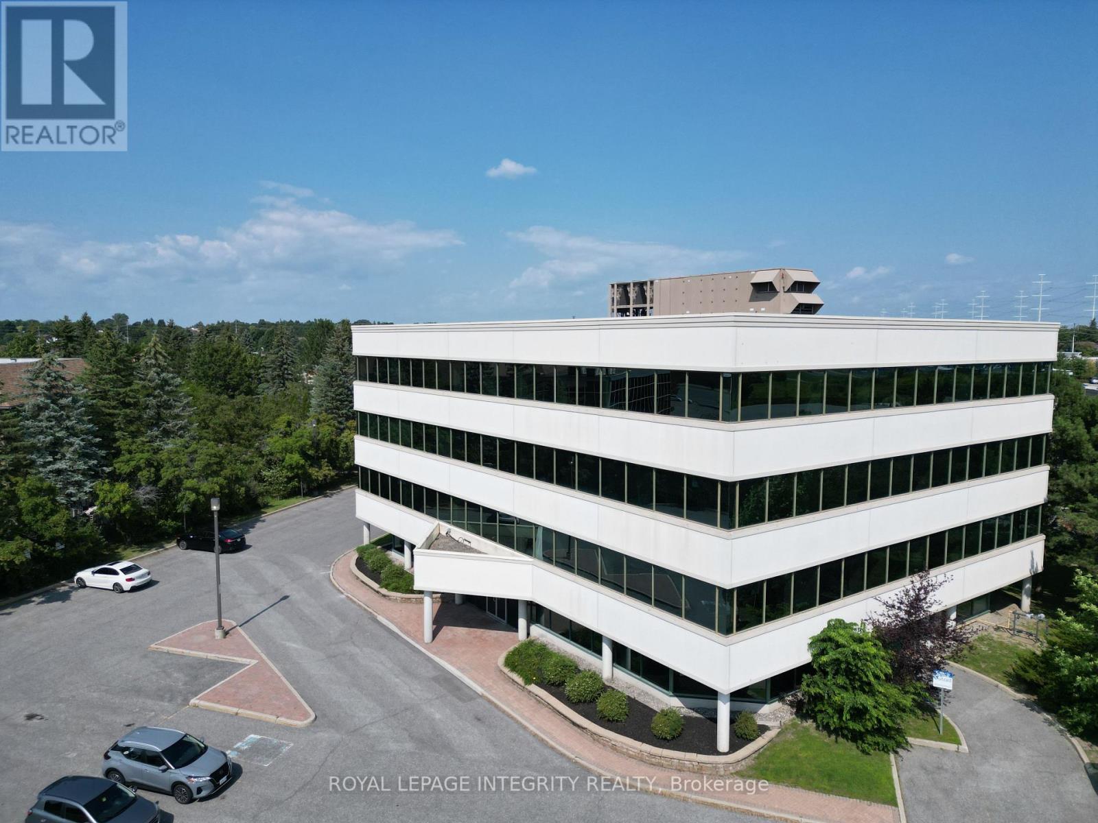 300 - 135 Michael Cowpland Drive, Ottawa, Ontario  K2M 2E9 - Photo 11 - X12515054