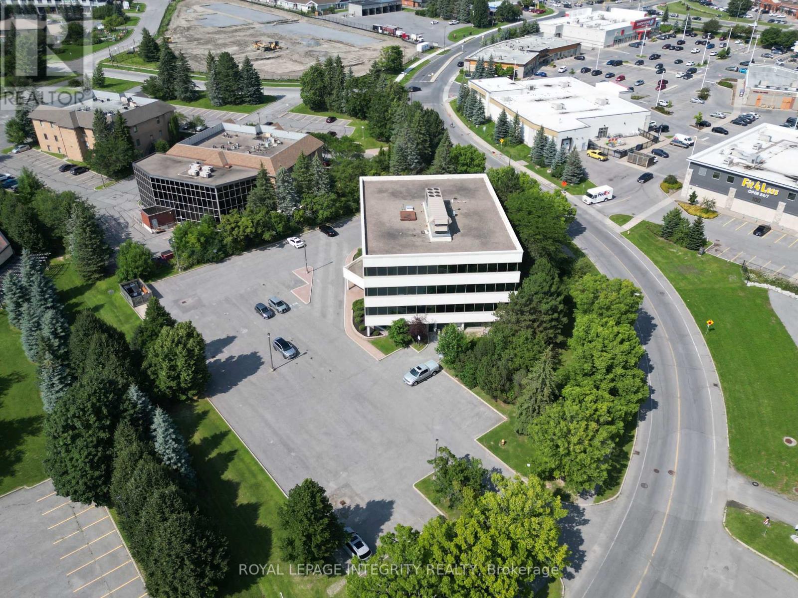 300 - 135 Michael Cowpland Drive, Ottawa, Ontario  K2M 2E9 - Photo 12 - X12515054