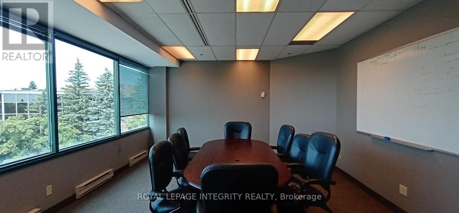 300 - 135 Michael Cowpland Drive, Ottawa, Ontario  K2M 2E9 - Photo 2 - X12515054