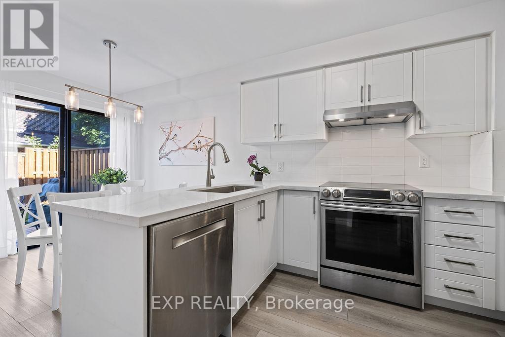 15 - 2006 Glenada Crescent, Oakville, Ontario  L6H 5R9 - Photo 11 - W12515062