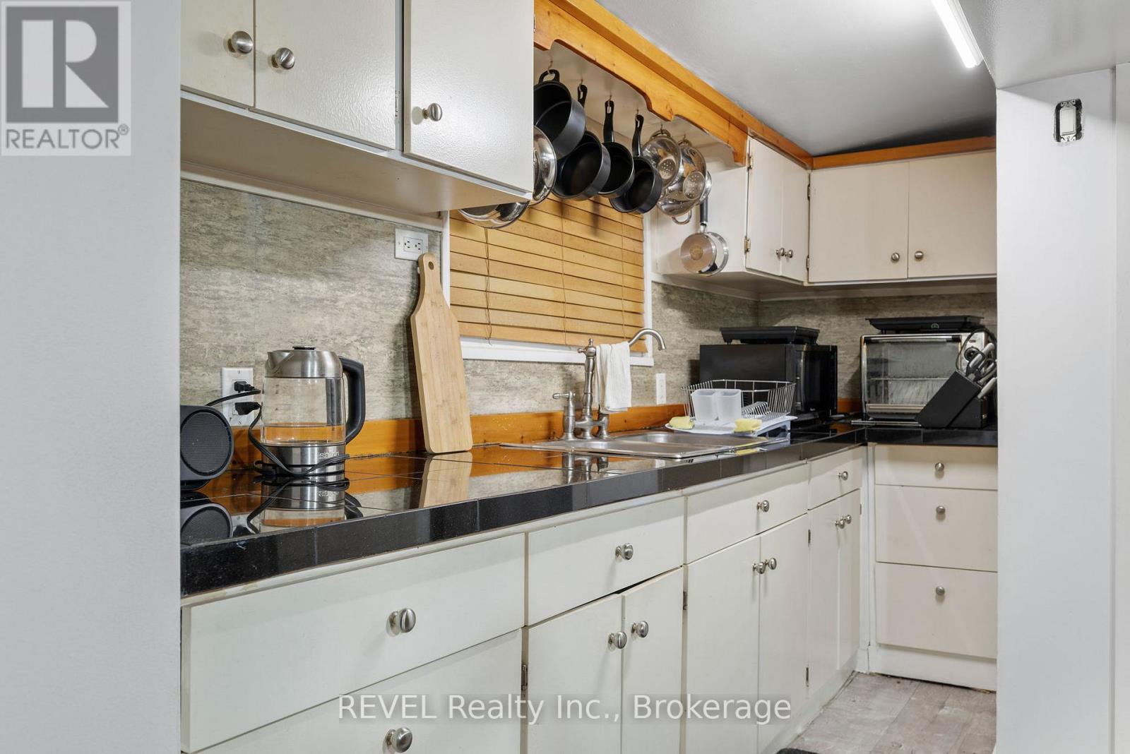 1 Birch Lane, St. Catharines, Ontario  L2P 2B5 - Photo 14 - X12515026