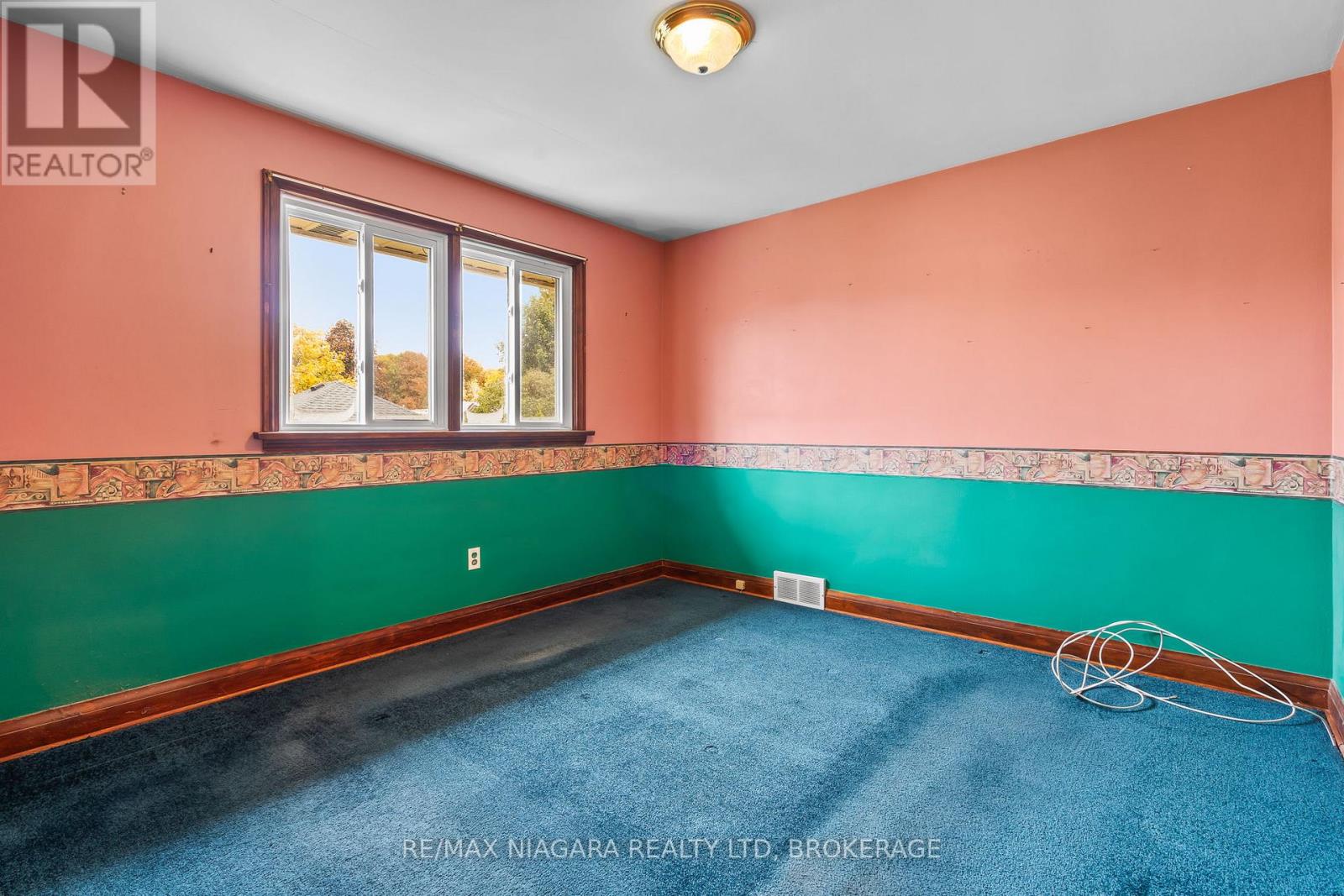 7653 Wayne Street, Niagara Falls, Ontario  L2H 1G7 - Photo 11 - X12515042