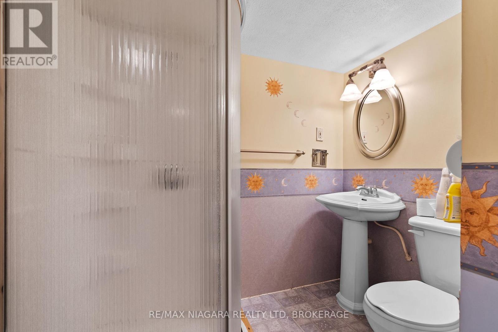 7653 Wayne Street, Niagara Falls, Ontario  L2H 1G7 - Photo 16 - X12515042