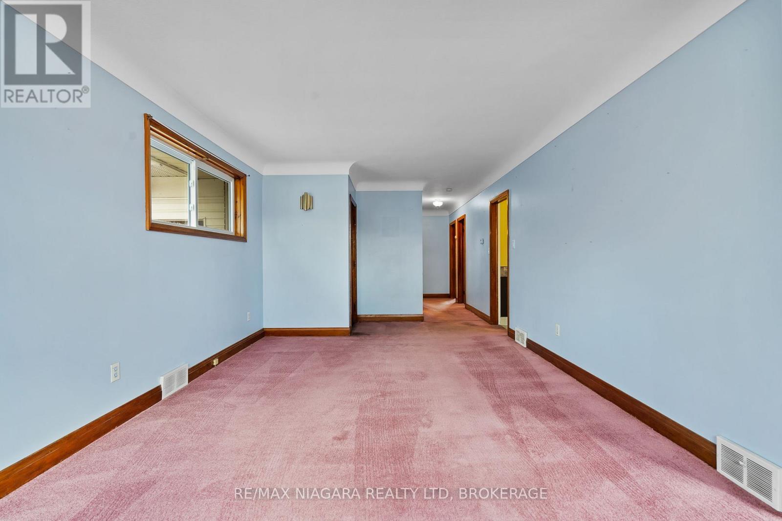 7653 Wayne Street, Niagara Falls, Ontario  L2H 1G7 - Photo 5 - X12515042