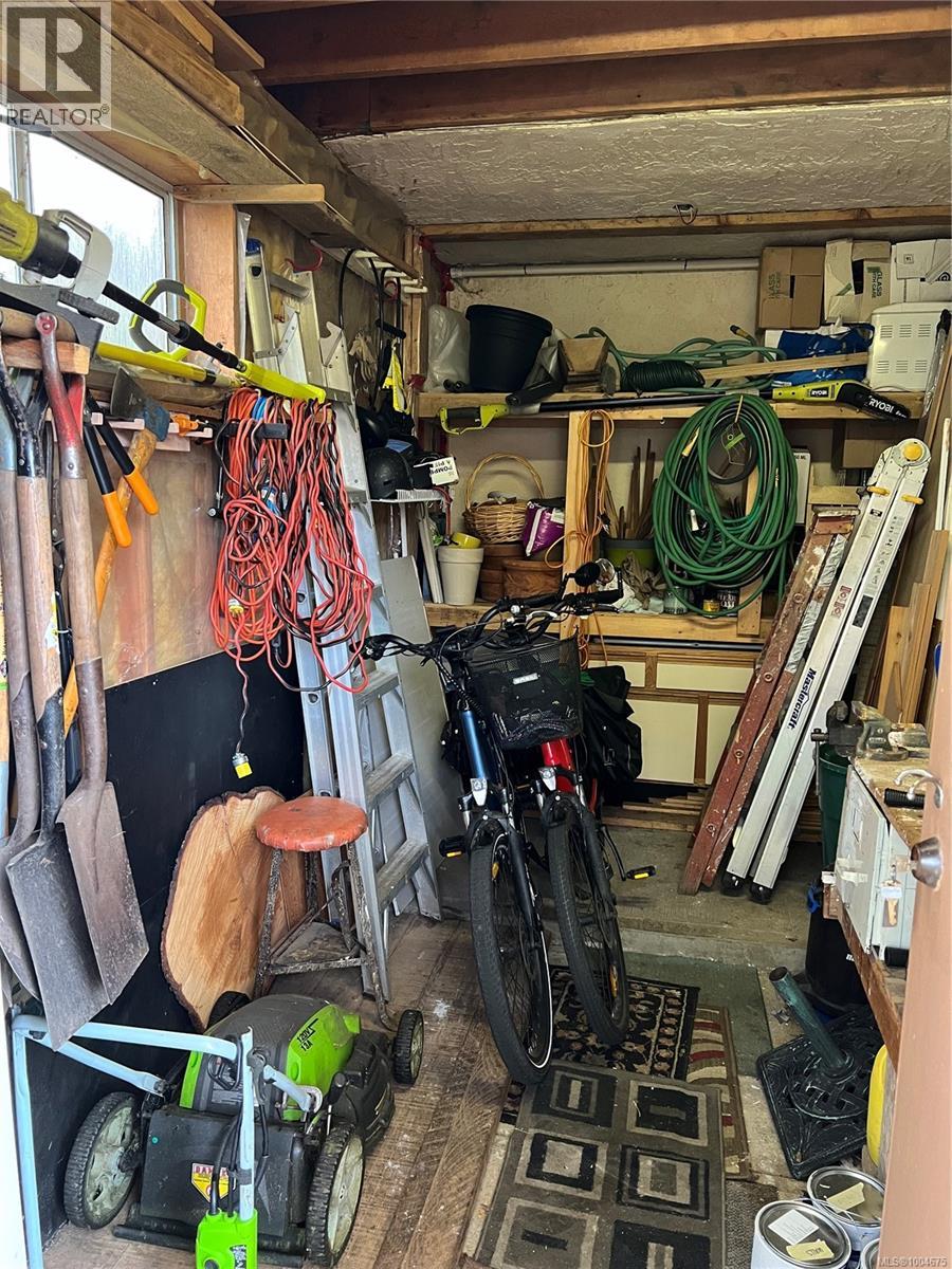 1335 Rudlin St, Victoria, British Columbia  V8V 3R9 - Photo 24 - 1004675