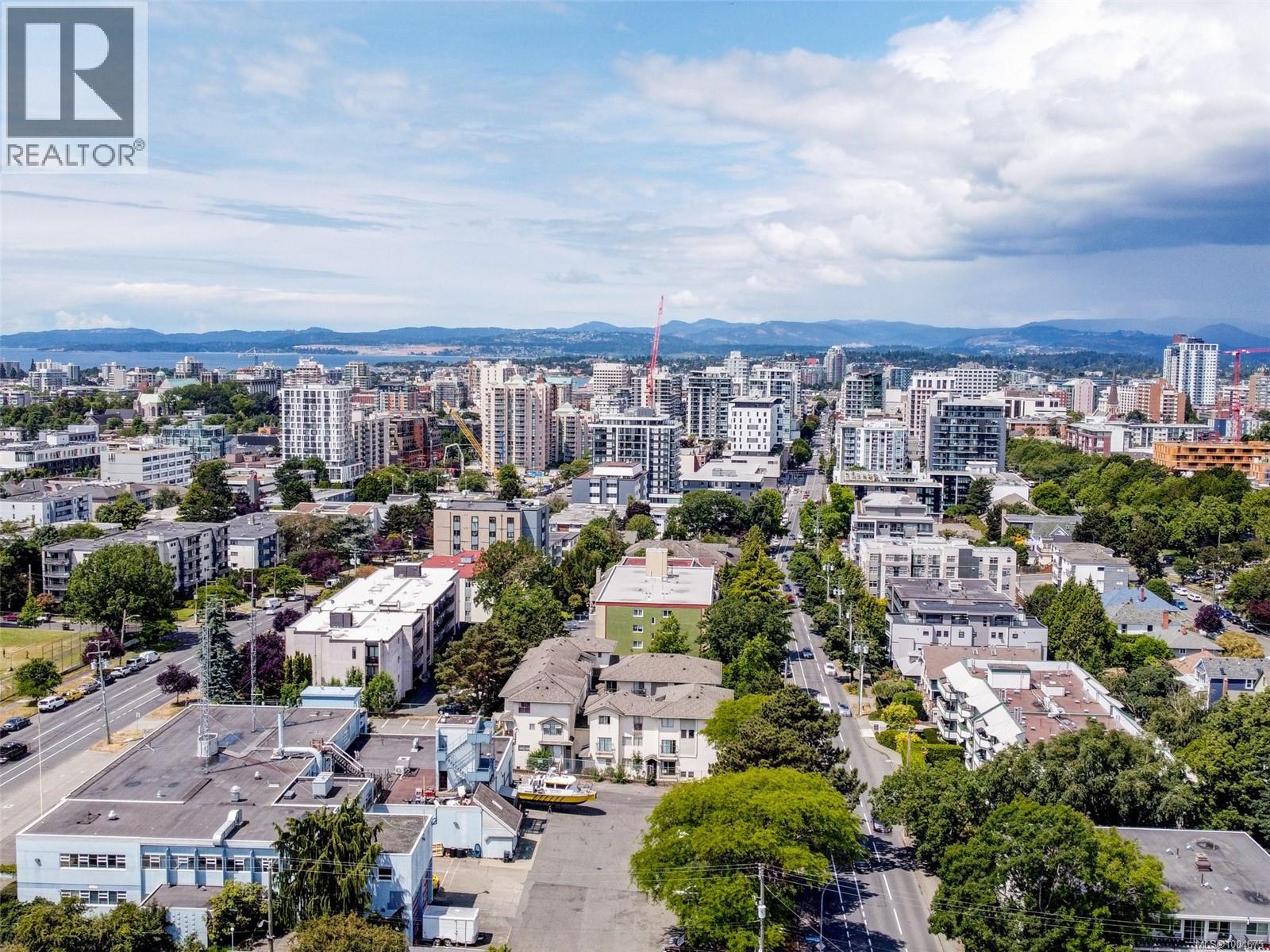 1335 Rudlin St, Victoria, British Columbia  V8V 3R9 - Photo 30 - 1004675