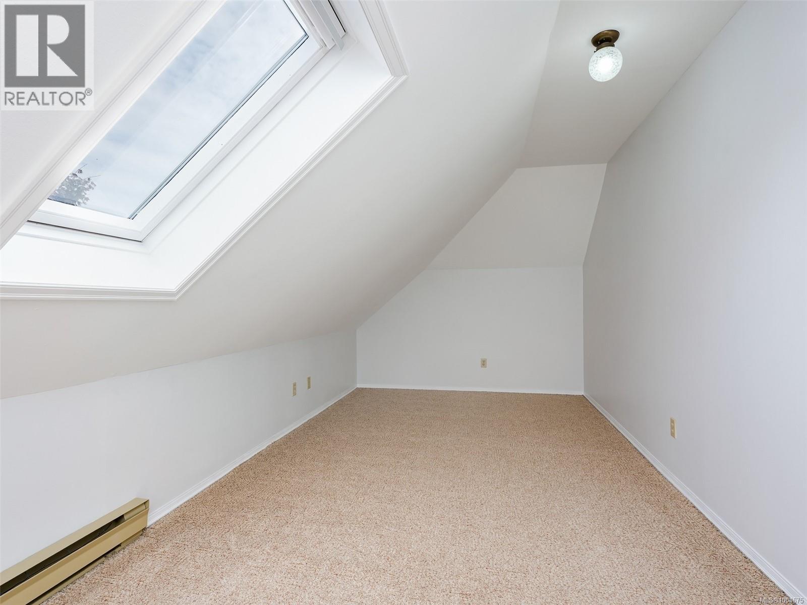 1335 Rudlin St, Victoria, British Columbia  V8V 3R9 - Photo 17 - 1004675